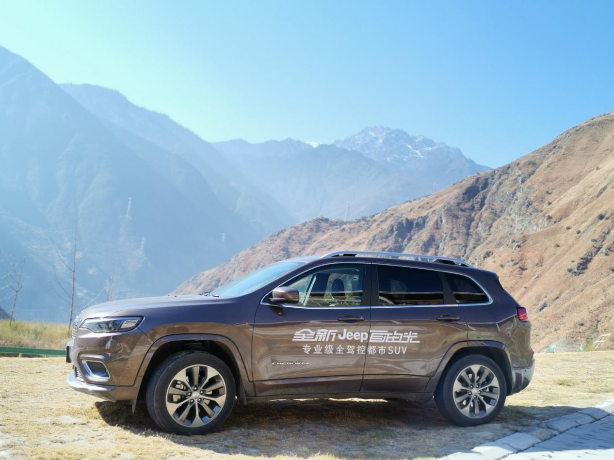 当我开上奔驰的那一刻,当我开上高速的那一刻