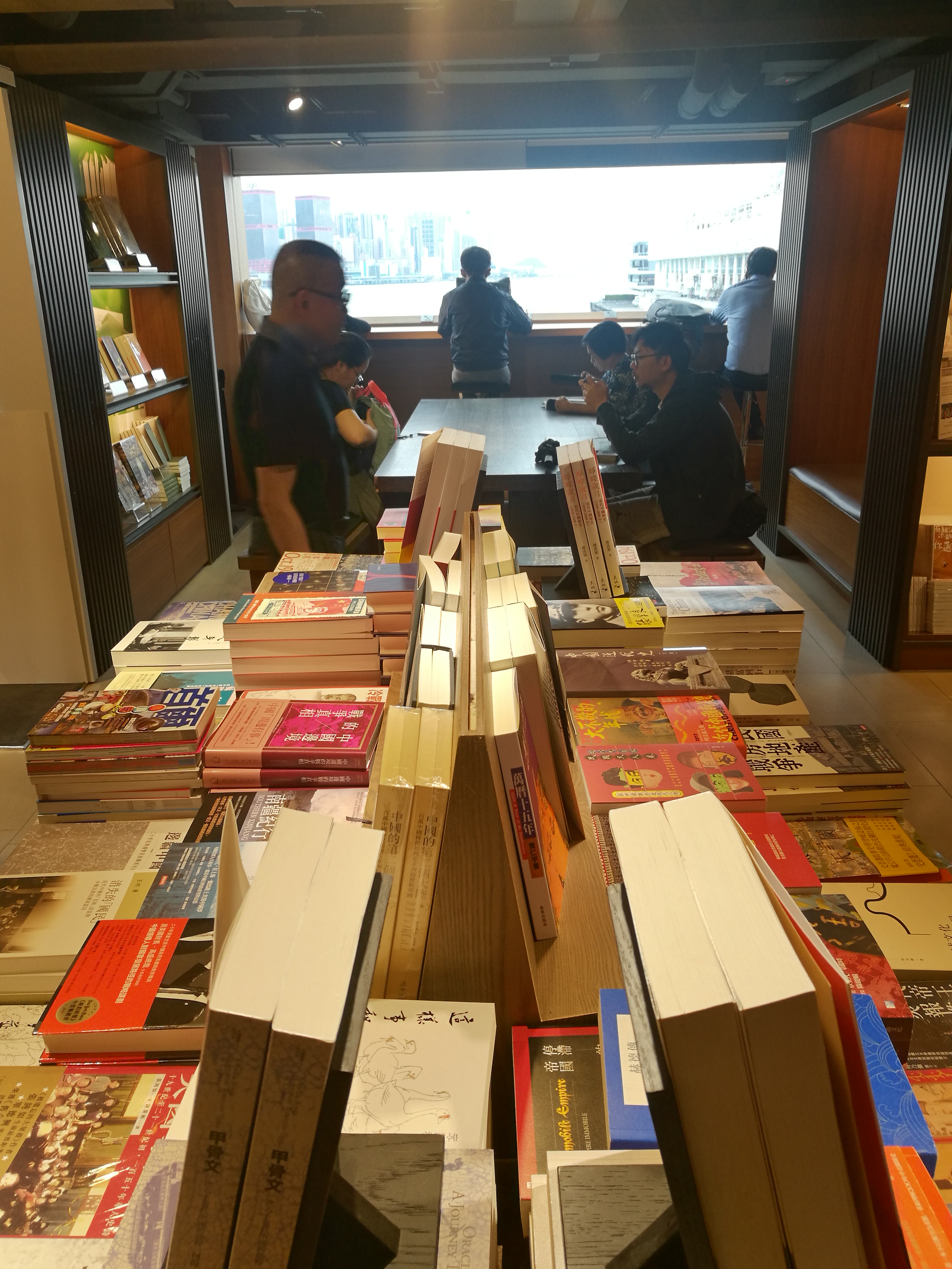 开一家书店有前途吗,零基础开一家书店