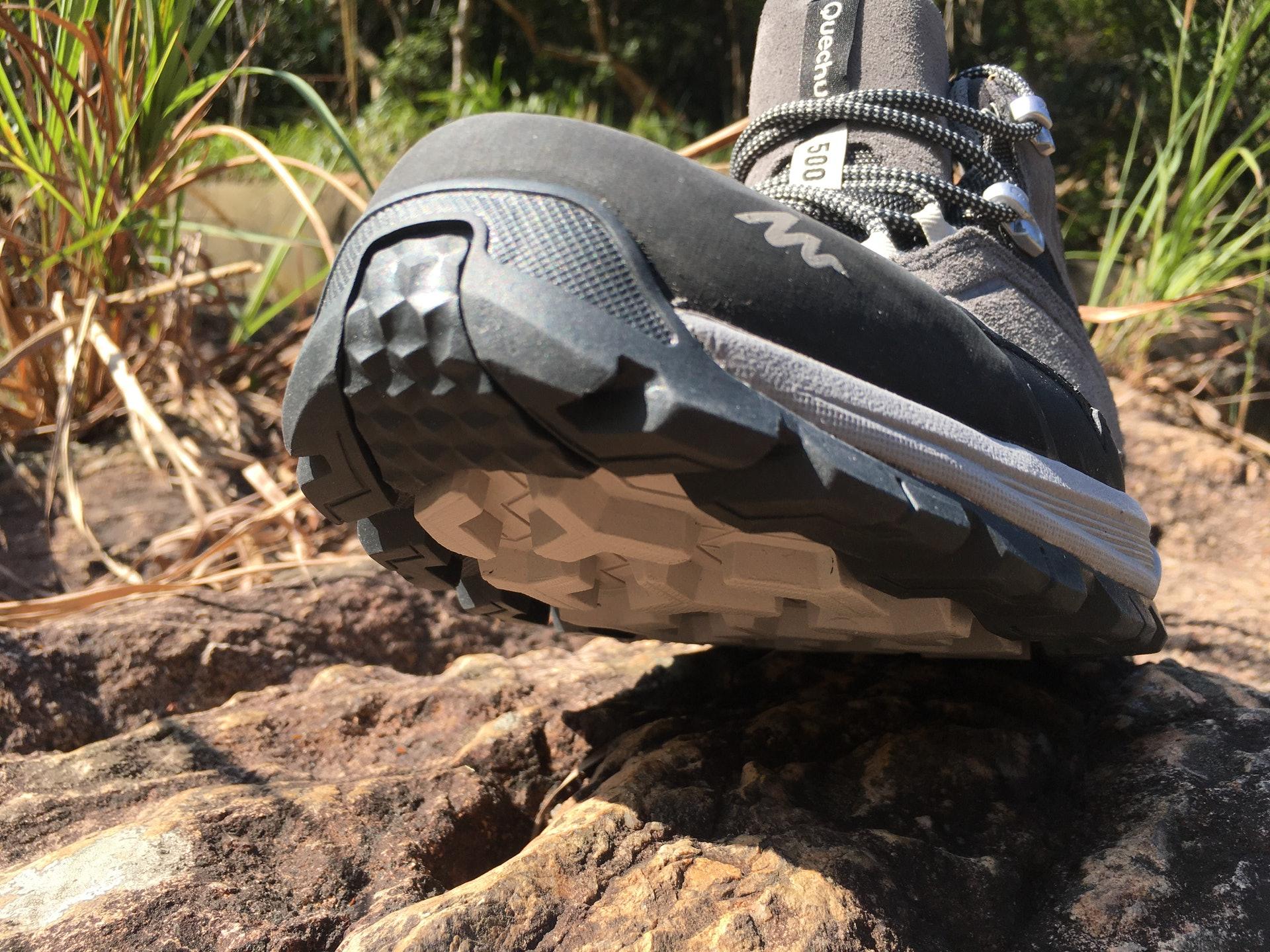 遨游仕t450对比迪卡侬mh500登山鞋,迪卡侬登山鞋性价比怎么样