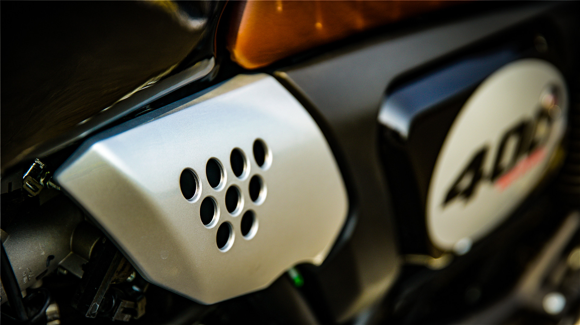 赛科龙RE3复古,re3复古测评