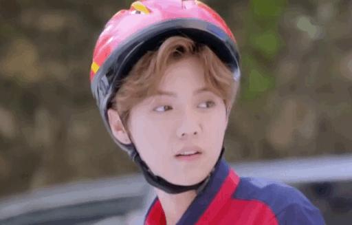 请问你哪位？扮丑界的良心，愿意这么隐藏美貌的不多了