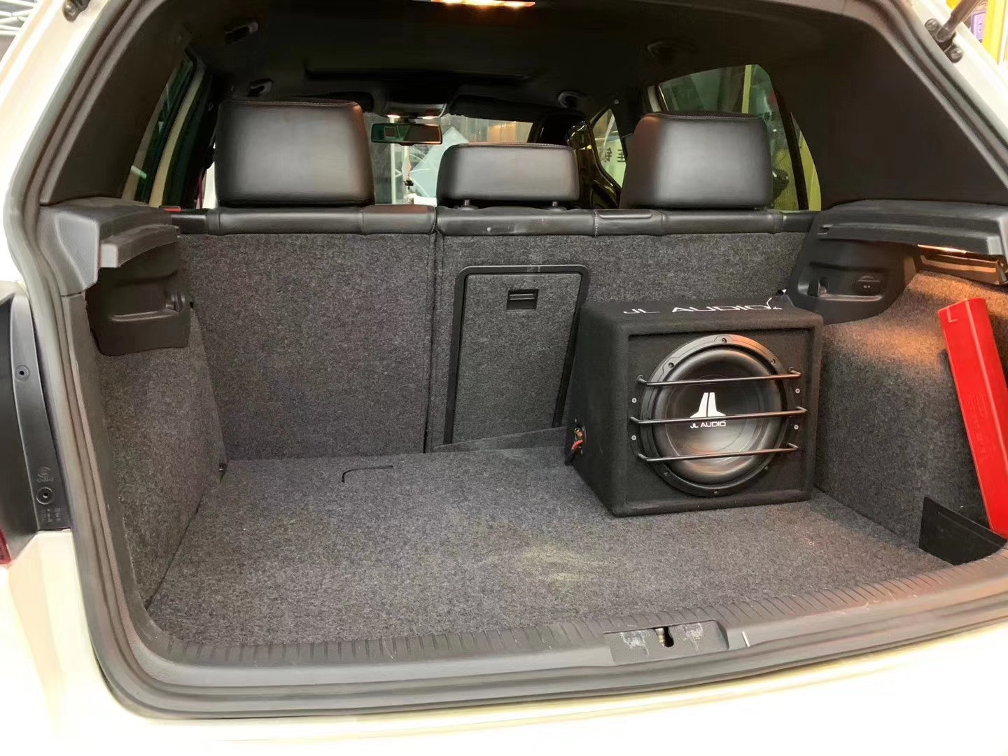 北京高尔夫改装音响喇叭,高尔夫7改装劲浪喇叭