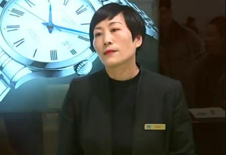 1万2买的“浪琴表”，戴半个月指针脱落了？商家：去找工商吧