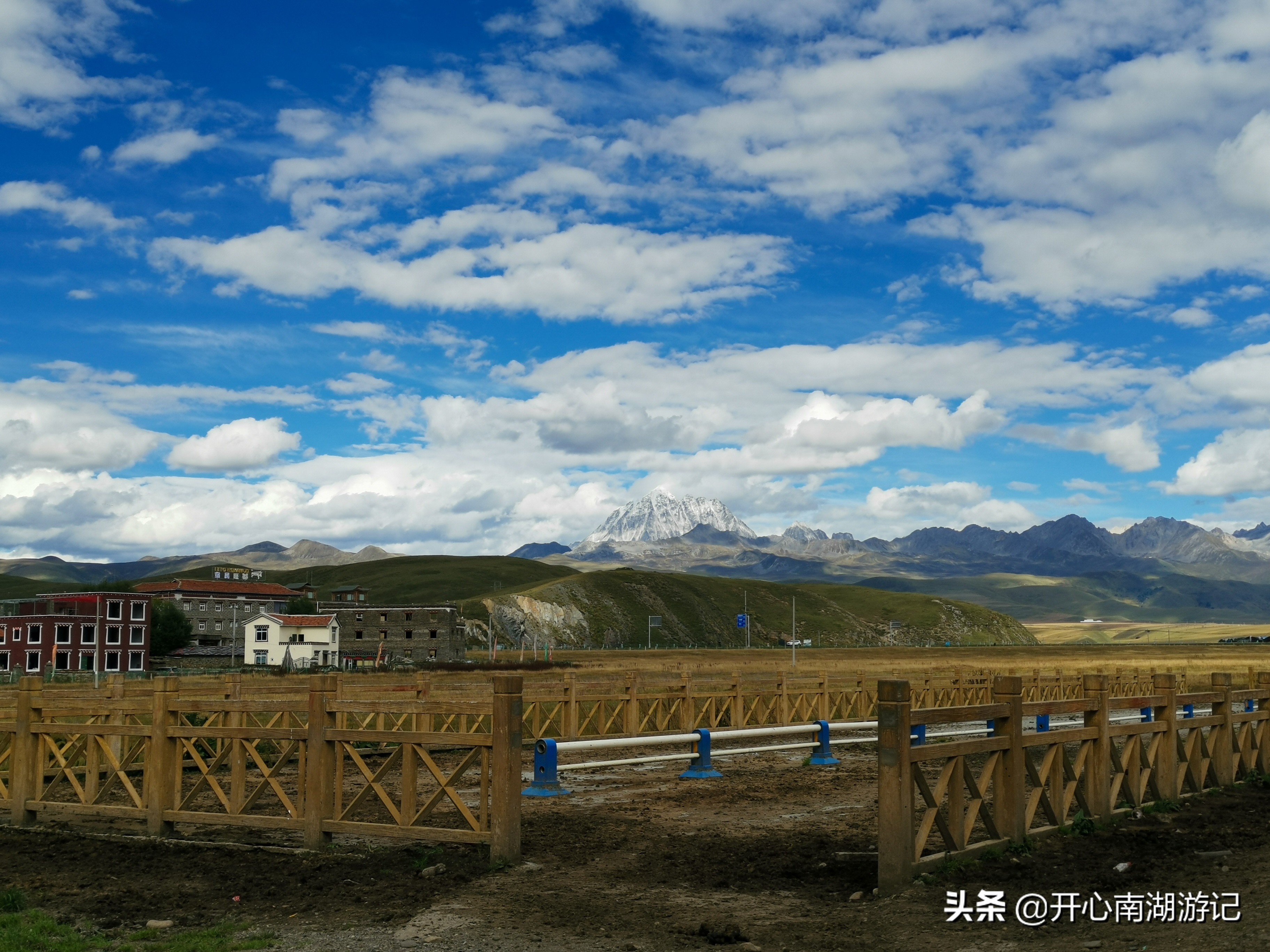 成都去甘孜稻城亚丁景区,稻城亚丁墨石公园四姑娘山路线