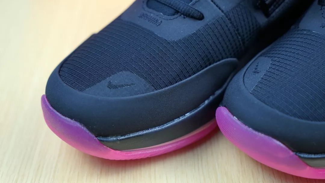 WEN开箱|内线球鞋的传承！他是浓眉哥上脚的利器