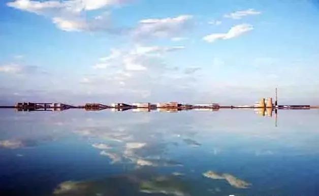 *疆新**4亿年前的“死海”正在复活，太壮观了!面积超1万平方公里