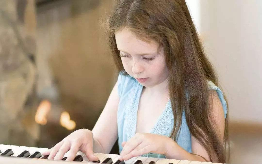 孩子在学校没规则胆子大怎么办,孩子在学校遇到问题不和父母说