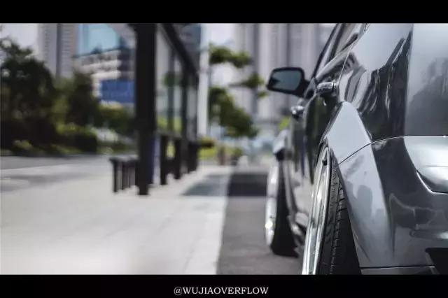 福克斯三厢外国改装st案例,福克斯改装内饰carplay