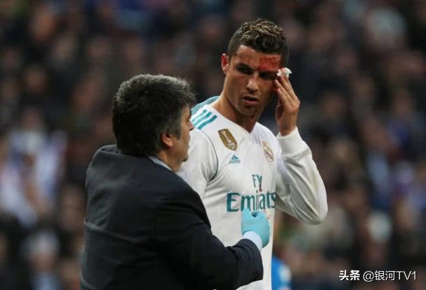 天下足球双骄c罗和梅西,梅西与c罗巅峰对决5比0