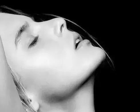 下巴短影响颜值,下巴对人的颜值的影响