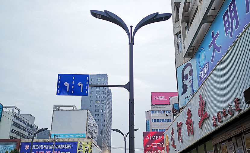 一根智慧灯杆多少钱,华体科技路灯投资价值