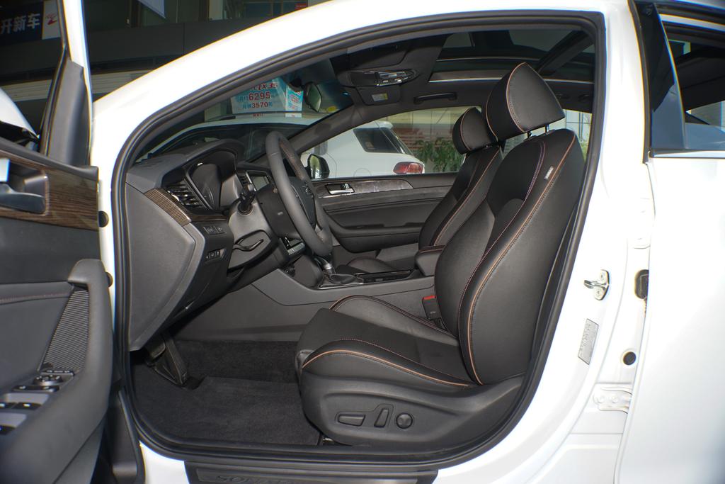 索纳塔高级感,索纳塔九舒适性