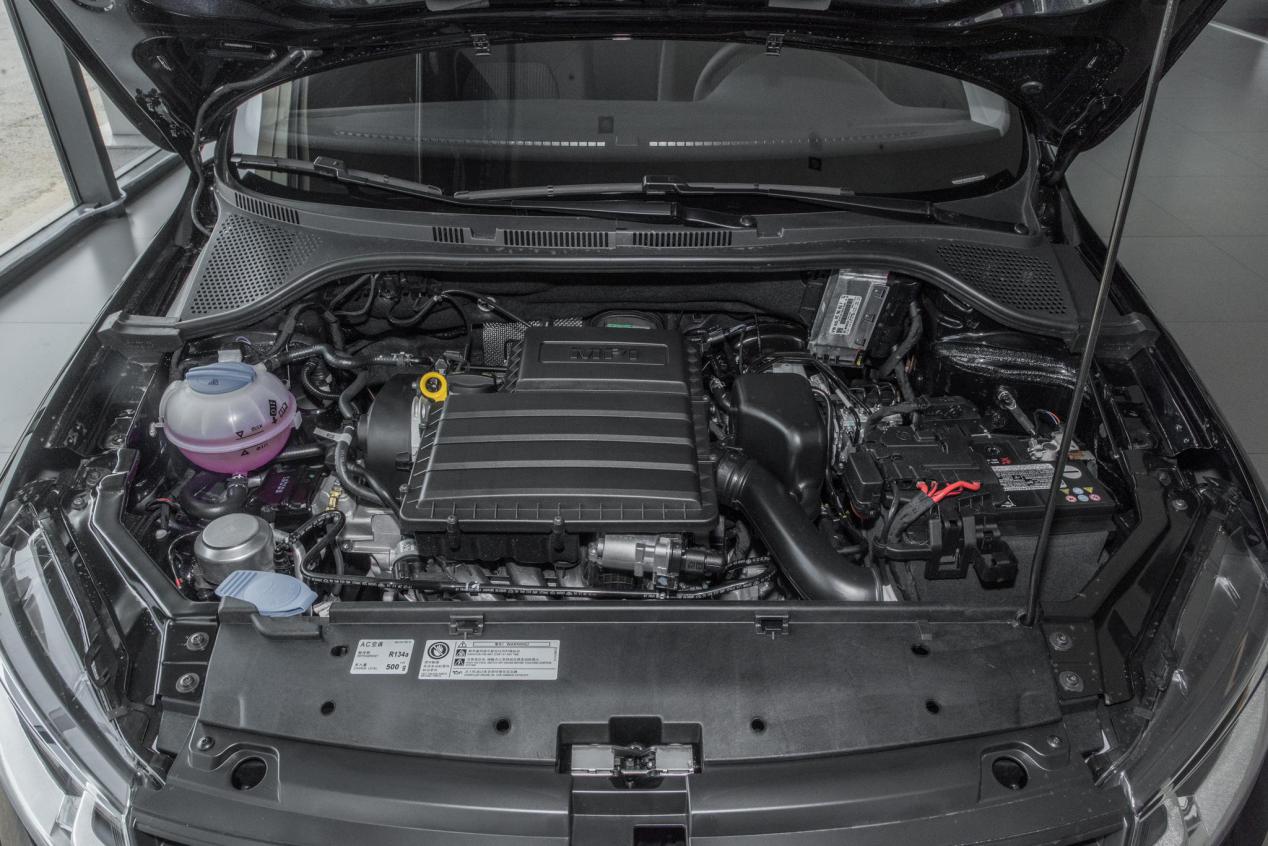 驾校的桑塔纳是哪款,桑塔纳真的皮实耐用吗