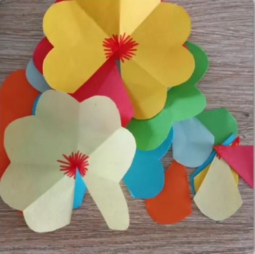 元旦手工花制作方法,花的手工饰品简单又漂亮