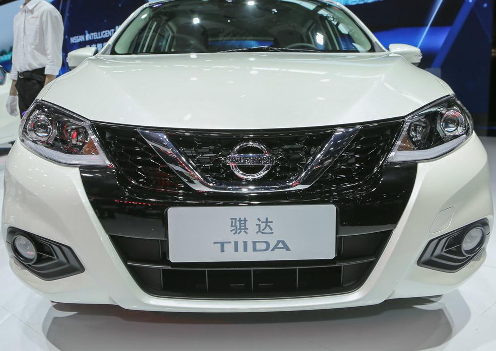 日产骐达两厢2022款报价及图片,08年手动挡日产骐达两厢多少钱