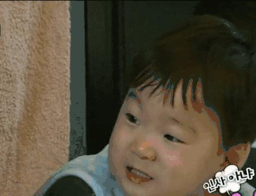 牙龈总有脏东西,牙龈根部特别脏