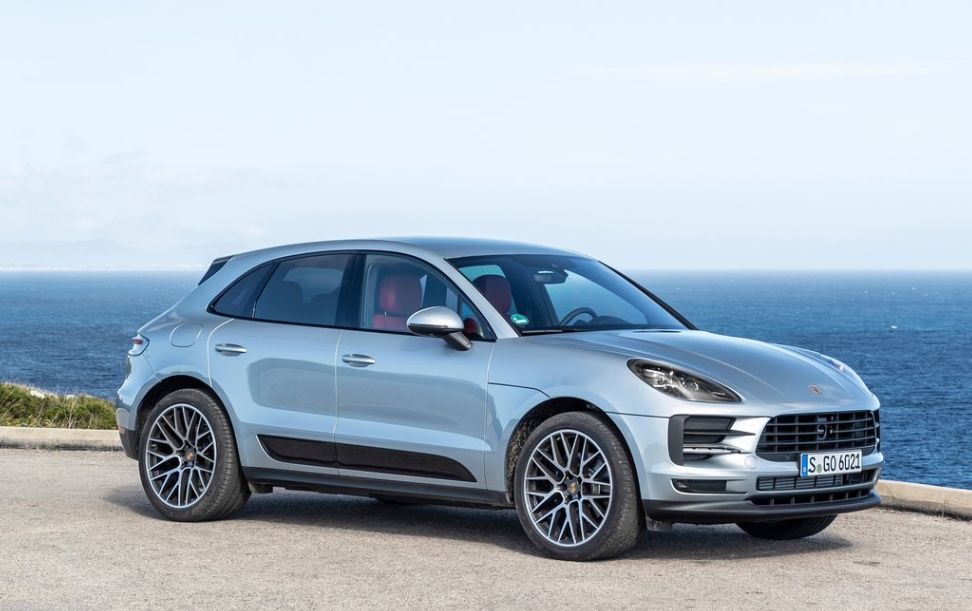 情怀奔驰最值得入手的是哪款,不考虑价格奔驰哪款车好