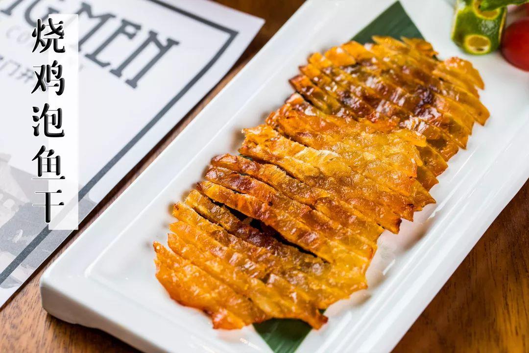 外国人喝中国精酿,泥煤味精酿