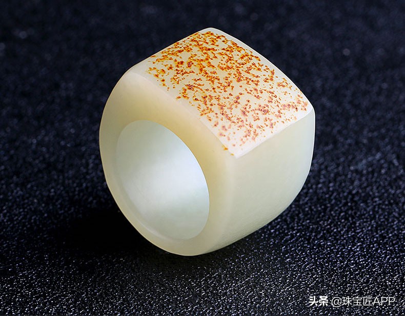 和田玉籽料如何看皮色真假,怎样辨别和田玉籽料真假或皮色