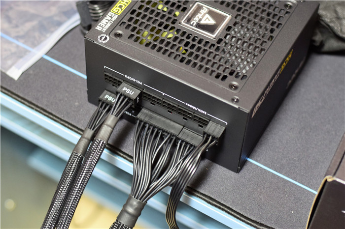 安钛克hcg750金牌,安钛克hcg750w电源