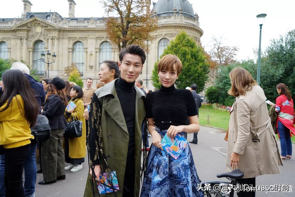 美妆博主给明星化妆,给明星化妆的美妆博主