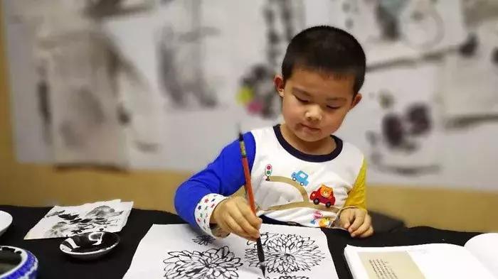 如何帮助三岁孩子学习国画,无锡小孩子学国画