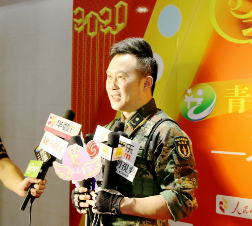 金波抗击疫情的歌曲,同舟共济我们一起为武汉加油