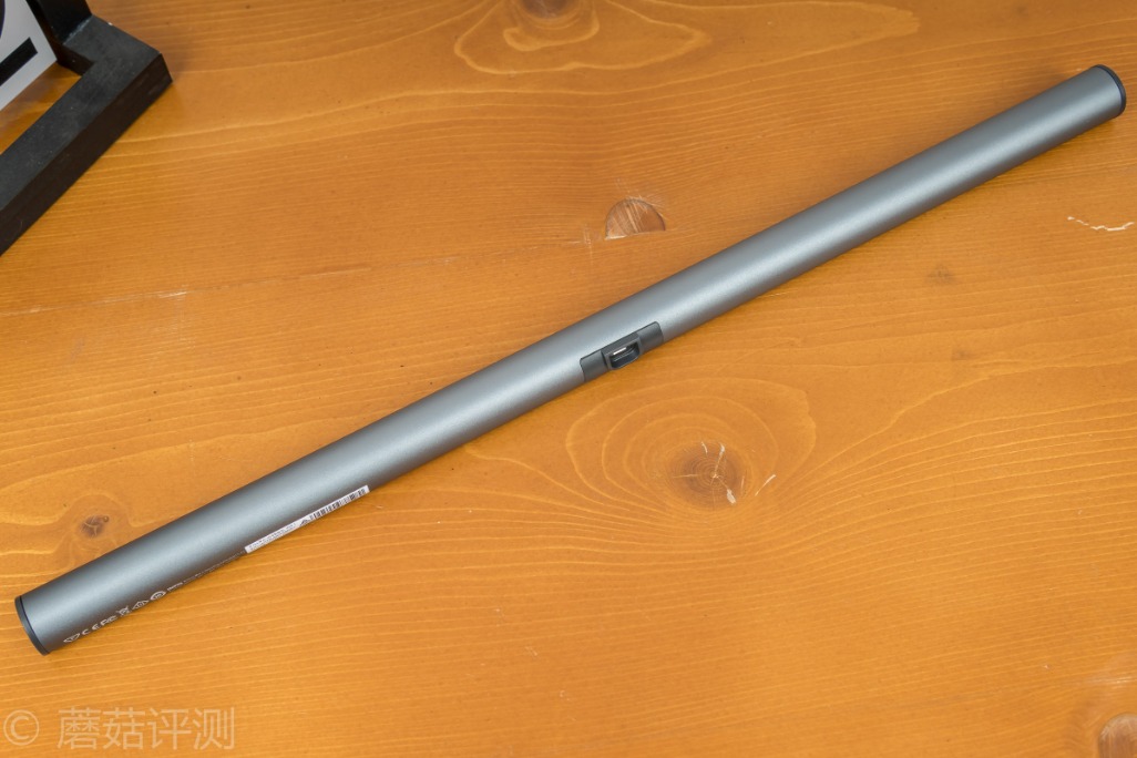 明基screenbar屏幕挂灯效果,明基显示器屏幕挂灯