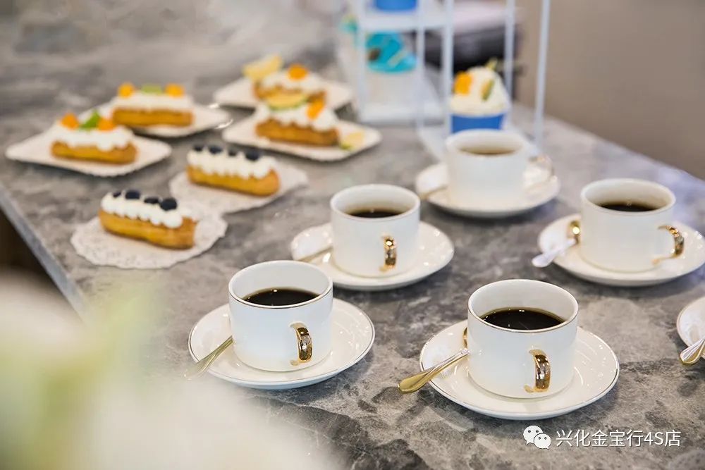 兴化金宝行bmw4s店,邀您见证