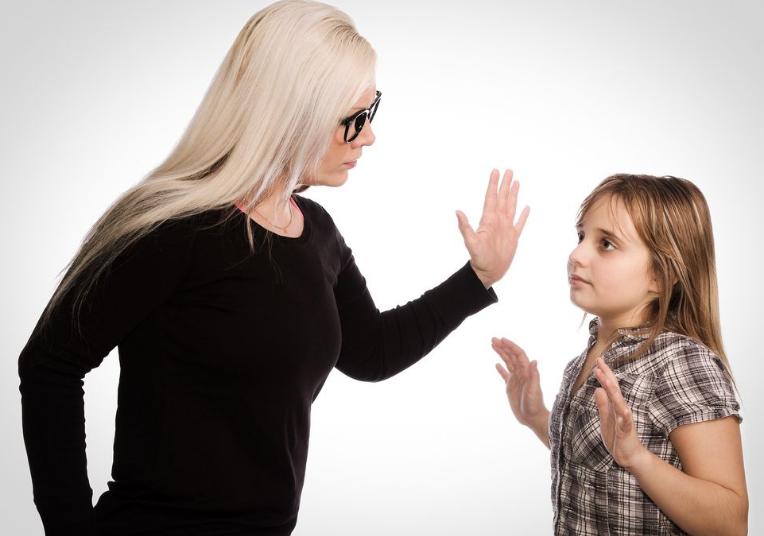 为什么孩子特别犟,三岁小孩特别犟怎么回事