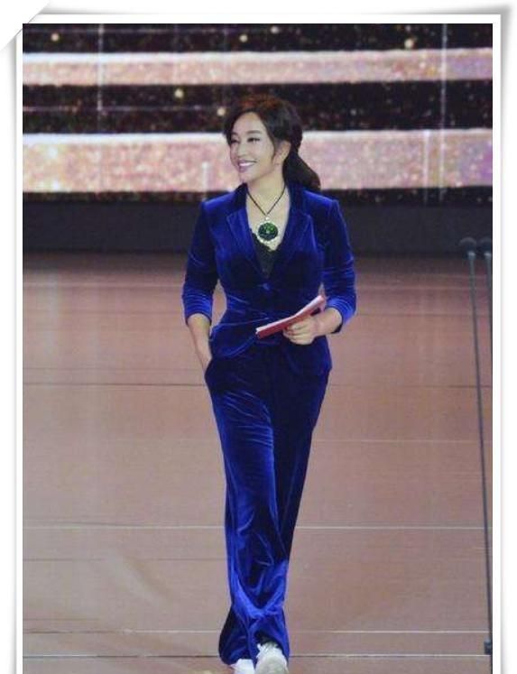 刘晓庆不化妆真人照片,刘晓庆的惊艳造型