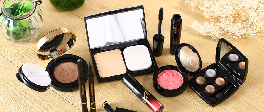 cos法令纹怎么化妆遮盖,法令纹定妆喷雾怎么化妆遮盖