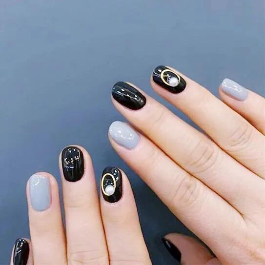 有一种颜色叫blackpink,blackpink黑色火焰美甲