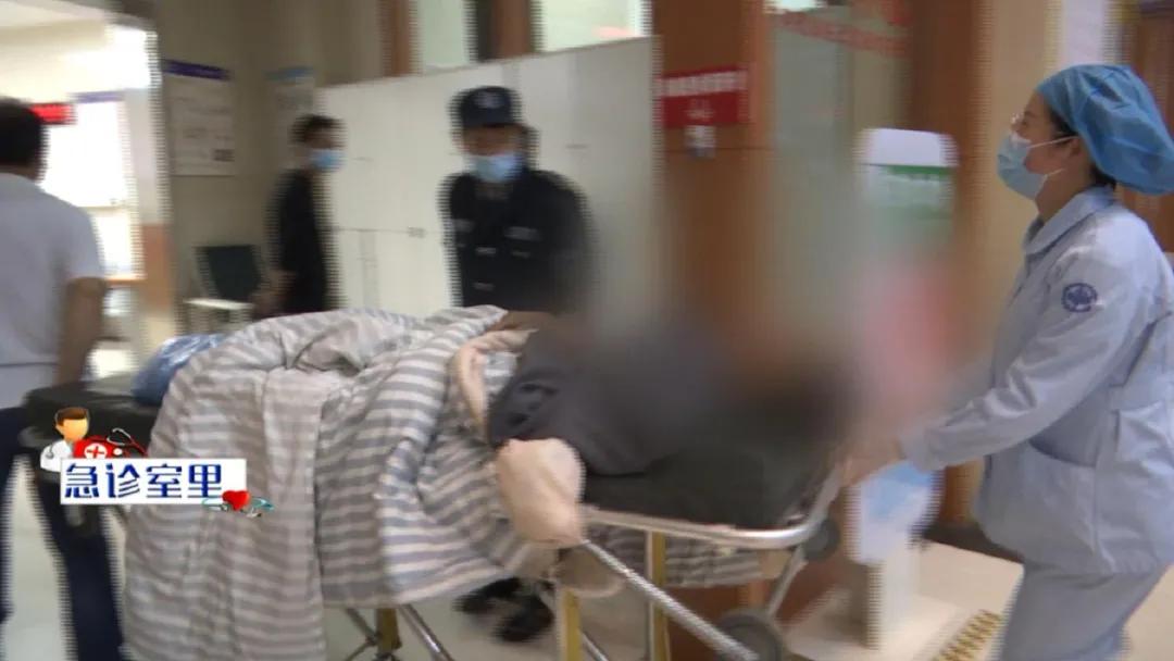 久拖成重疾！男子右脚冻伤后严重坏死