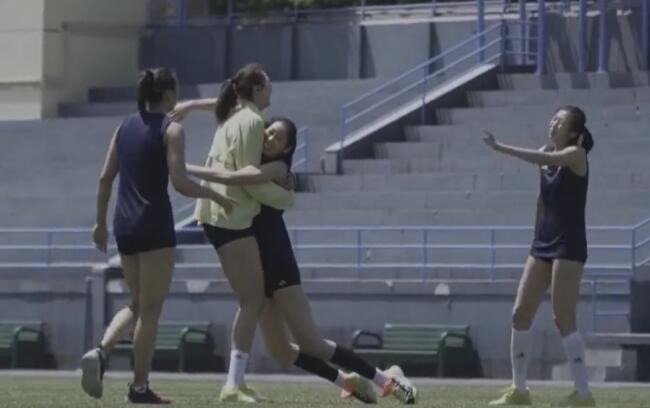 女排朱婷跟袁心玥合影,朱婷袁心玥张常宁郎平综艺节目