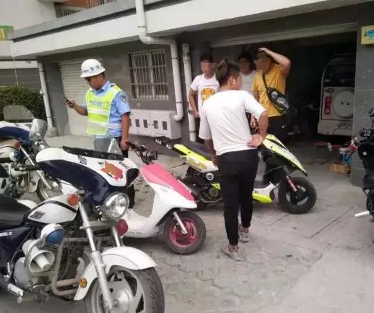 未成年骑改装鬼火交警抓怎么办,扮酷耍帅