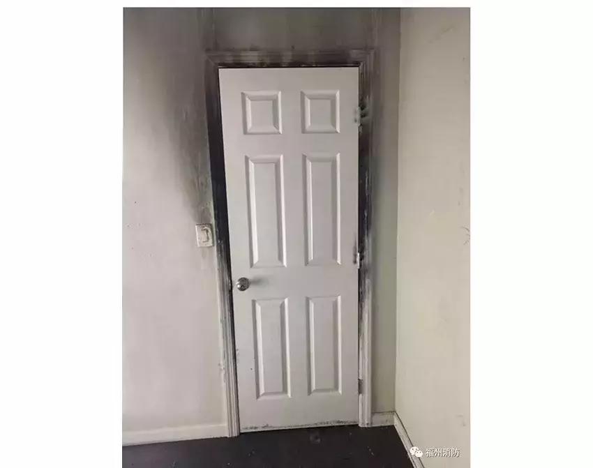 晚上睡觉不关卧室门有什么危害,睡觉卧室门关不关好吗