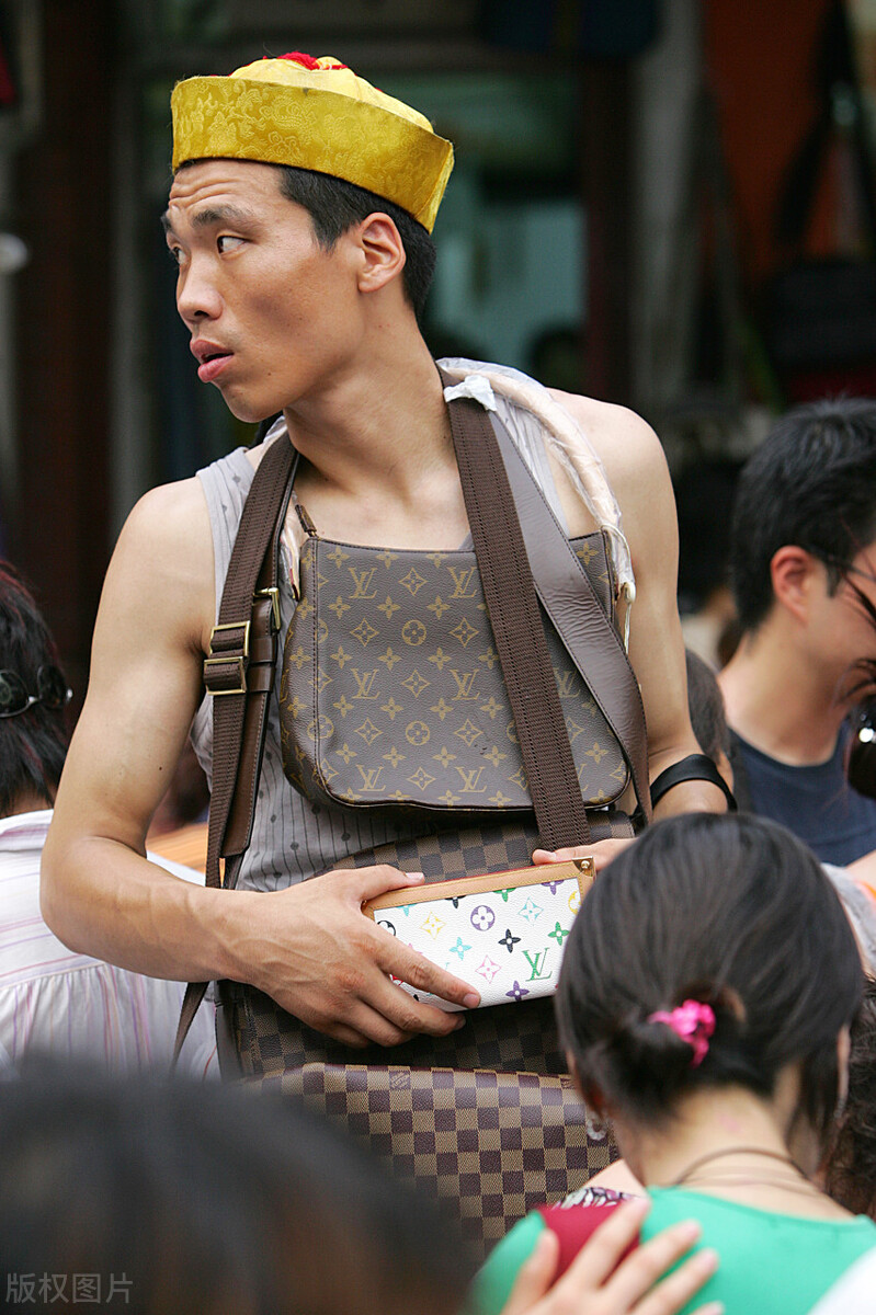 上海最大的服装饰品批发市场,曾经最热闹的上海襄阳路服装市场