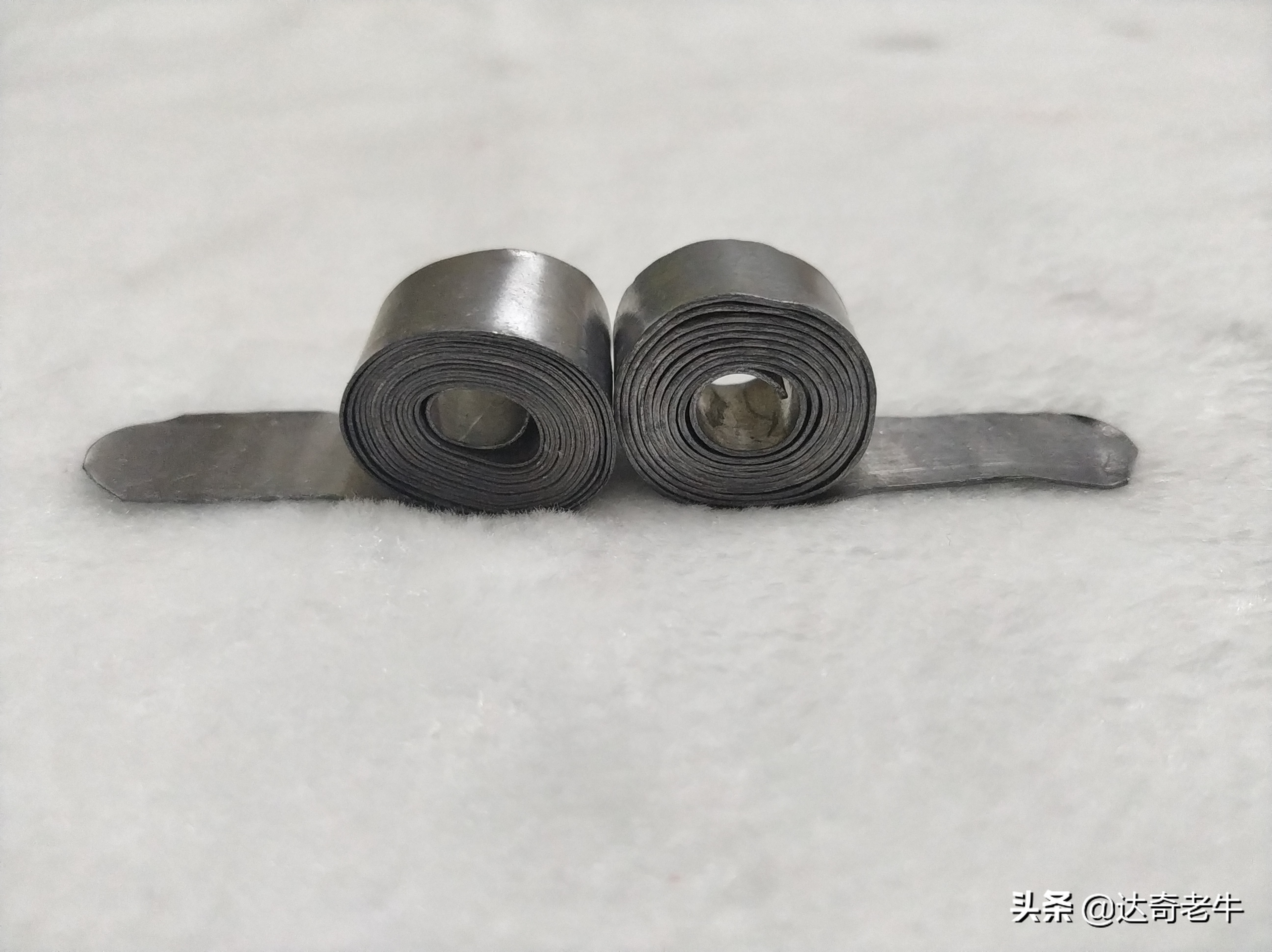 钓鱼挂铅调漂的正确方法,钓鱼卷铅的正确方法