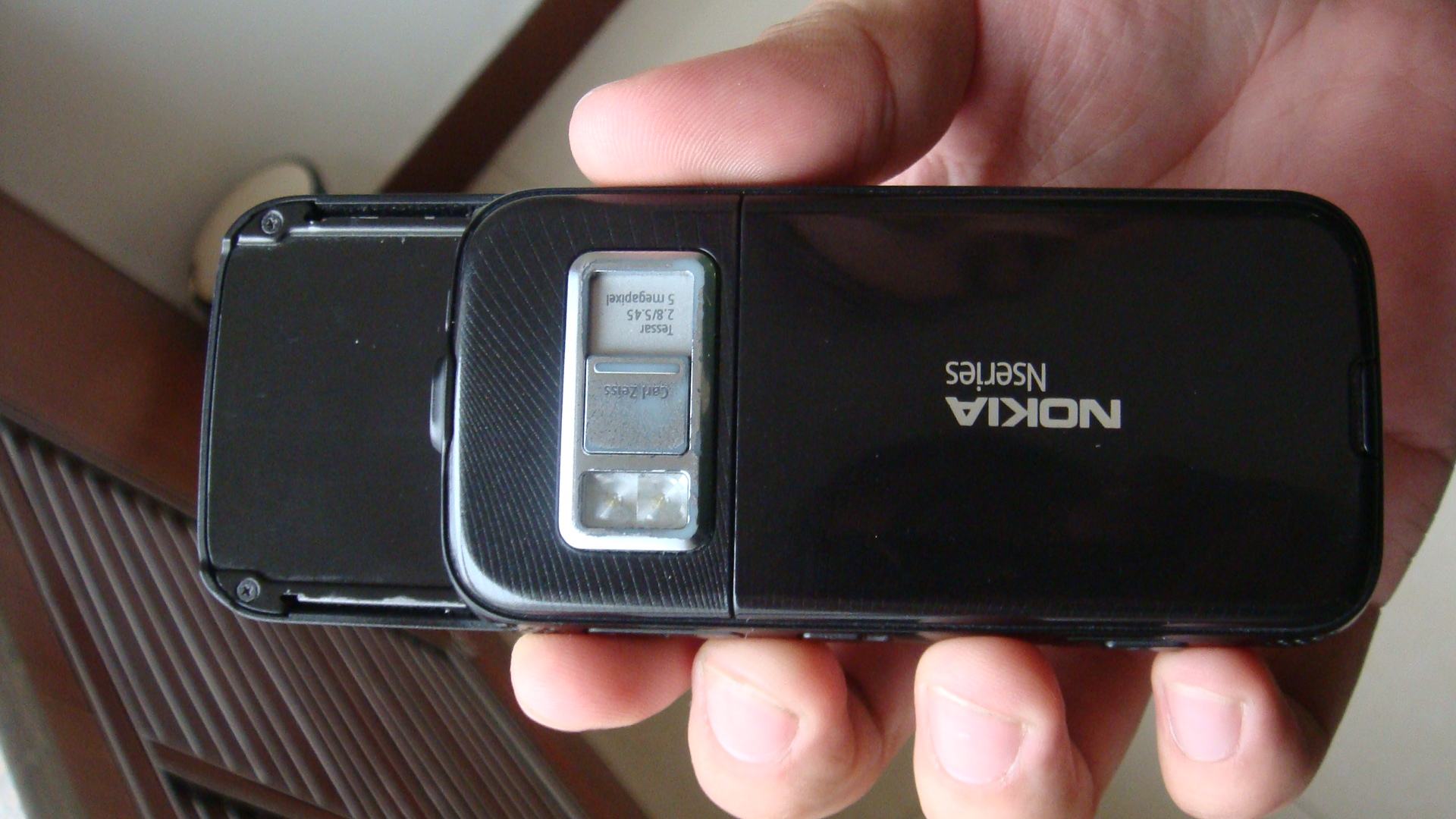 15年前的诺基亚n86,掏出82年的诺基亚