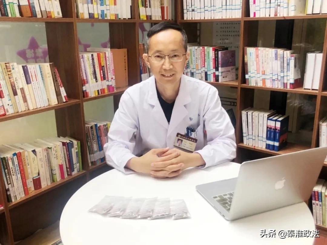 “转角遇见·百草园”为秦淮中医院输入创新发展正能量