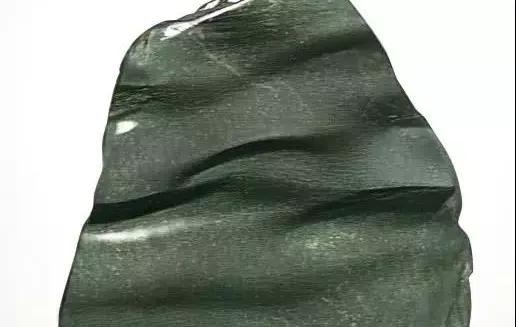 在历史上歙砚与端砚洮砚,歙砚端砚哪个值得收藏