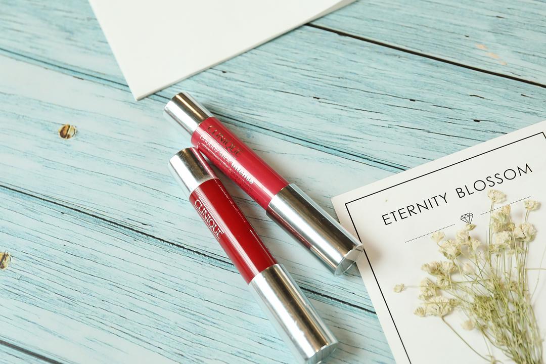 女生必买十大美妆清单,贫民窟女孩100元以下好物推荐