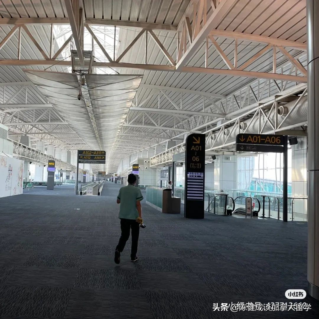 从哪里飞往加拿大需要在香港转机,现在中国去加拿大的航班