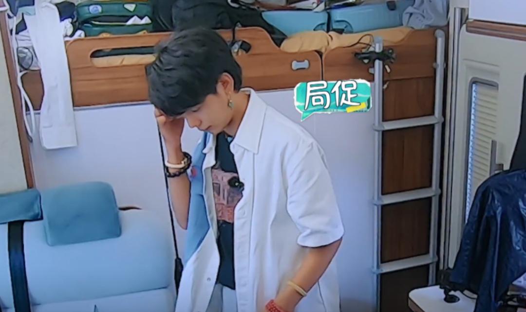 中餐厅第5季黄晓明宁静还有哪3位,中餐厅5宁静拷问黄晓明时吃的啥