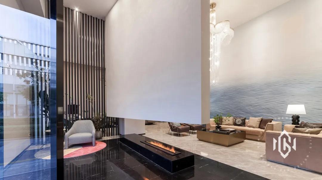 鍘﹂棬閬囪缇庡绌洪棿,鍘﹂棬楂樼缇庡绌洪棿