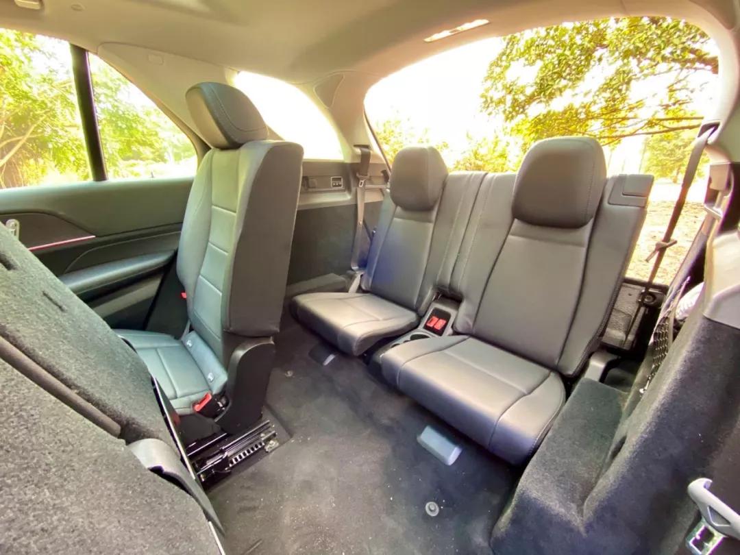 奔驰gle轿跑深度试驾评测,奔驰gle350和450哪个销量好