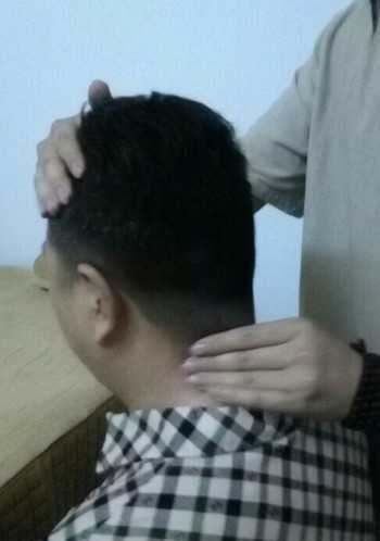 神经根型颈椎病推拿手法,李业甫推拿手法治颈椎病视频