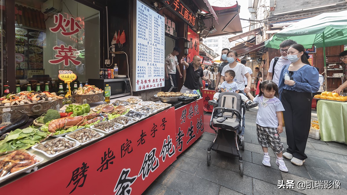 青岛美食一条街劈柴院,青岛劈柴院周围的美食