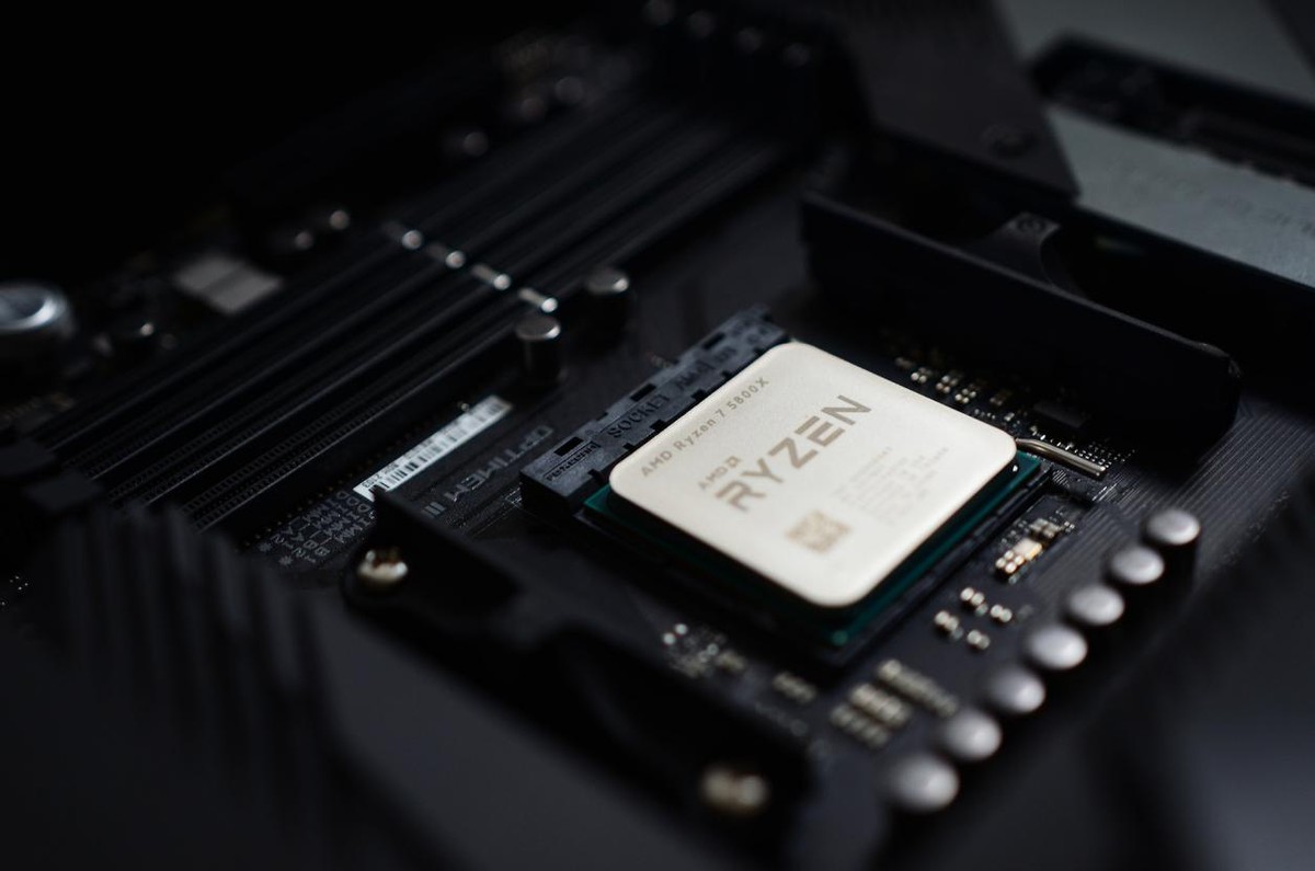 华硕RX6600显卡首发评测:上打3060下秒2060特别适合小机箱